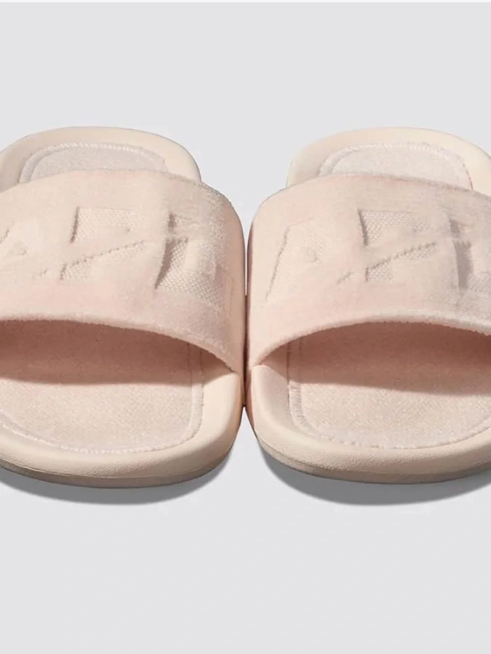 NEW APL Velvet Techloom Logo Slides in Creme Light Pink Size 7 - Picture 3 of 8